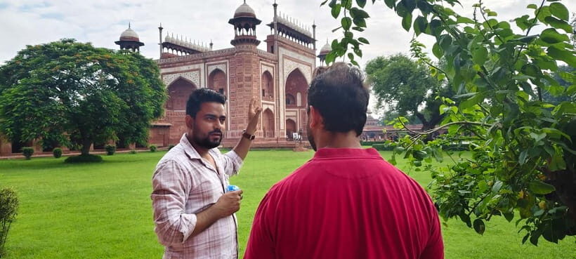 Agra: Taj Mahal, Agra Fort & Fatehpur Sikri Guided Tour - Pickup, Private AC Transport, and How the Day Flows