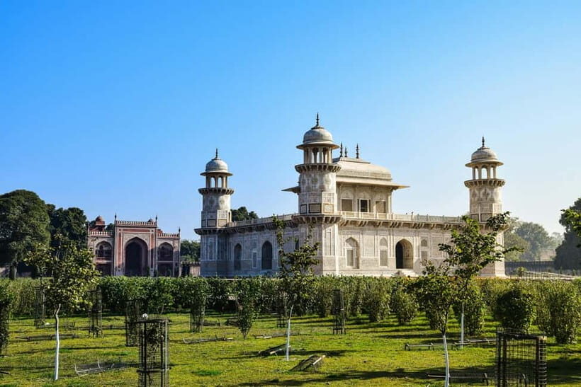 Agra: Taj Mahal & Agra Fort Private Tour - Who this private tour suits best
