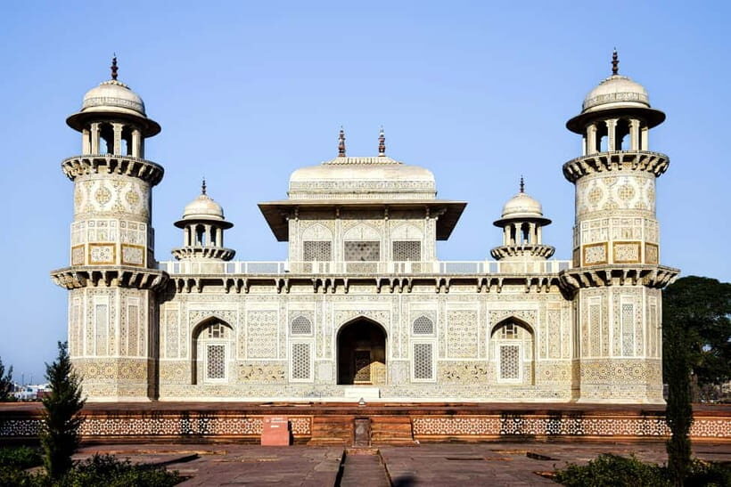 Agra: Taj Mahal & Agra Fort Private Tour - Why a Taj Mahal sunrise sets the tone in Agra