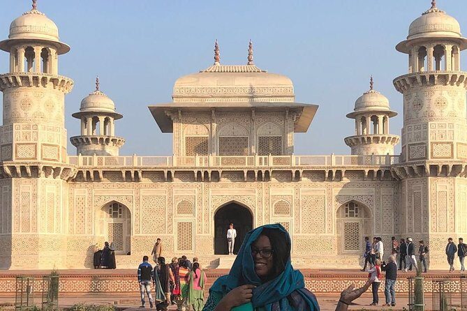 Agra Taj Mahal All Inclusive Tour by Gatimaan Express Train - Late afternoon free time: how to use it without losing momentum