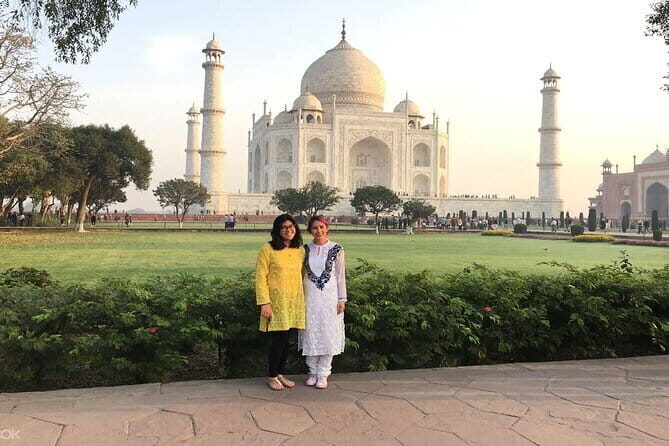 Agra: Taj Mahal and Agra Fort Private Guided Half-Day Trip - Breakfast versus lunch: timing tweaks that affect your whole mood