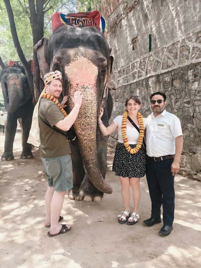 Agra: Taj Mahal Guided Tour with Tuk-Tuk - Mehtab Garden Across the Yamuna for a Rare View