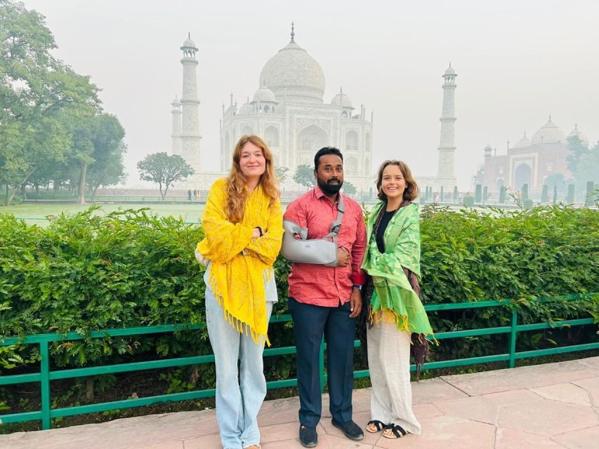 Agra : Taj Mahal & Mausoleum Tour With Skip-the-Line Entry - Your guide at the Taj Mahal: what you’ll do with the time