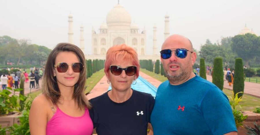 Agra: Taj Mahal Private Tour with Agra Fort & Fatehpur Sikri - How the private setup makes Agra feel simpler