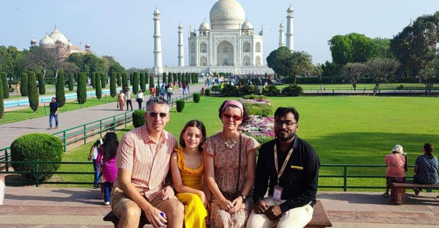 Agra: Taj Mahal Sunrise & Agra Fort Guided Tour Options - Getting around Agra: vehicles, drivers, and timing