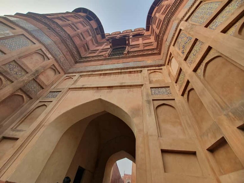 Agra: Taj Mahal Vip tickets with Professional Photographer - Should you book it?