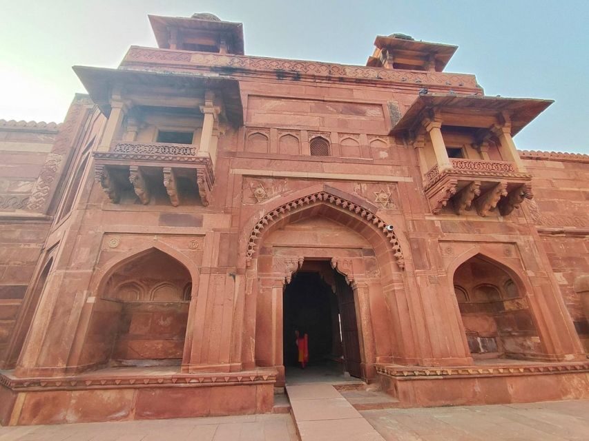 Agra to/from Jaipur with Chandboari Stepwell & Sikri Visits - Fatehpur Sikri: 1.5 hours that turns a stop into a story