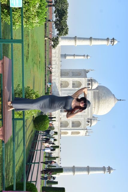 Agra:Taj Mahal Skip-The-Line Guided Tour with Breakfast - Languages and Communication: You Can Get More From Every Stop