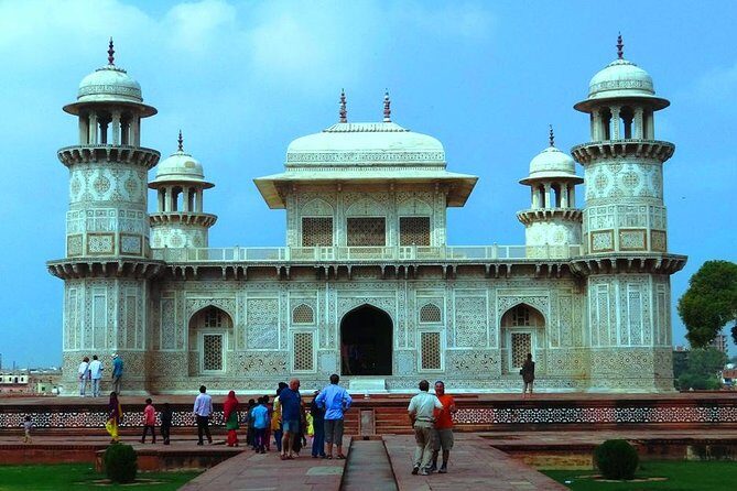 Agra,Taj Mahal with Fatehpur Sikri Day Trip from Delhi includes Guide - Lunch, Back Streets, and How to Use Your Time Without Stress