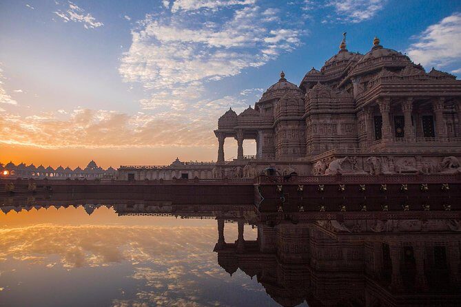 Akshardham Light & Fountain Show with Pick-up & Drop-off - Private hotel pick-up: the real comfort upgrade in Delhi
