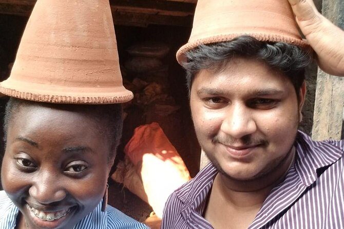 All In One Combo Tour of Mumbai City, Dabbawalas, Dhobhi Ghat, Slums & Bollywood - Bollywood studio time plus the included food break