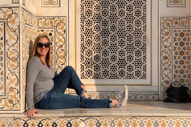All Inclusive - Delhi and Agra 2 Days Private Guided Tour - Old Delhi’s power trio: Jama Masjid, Chandni Chowk, and the Red Fort photo view