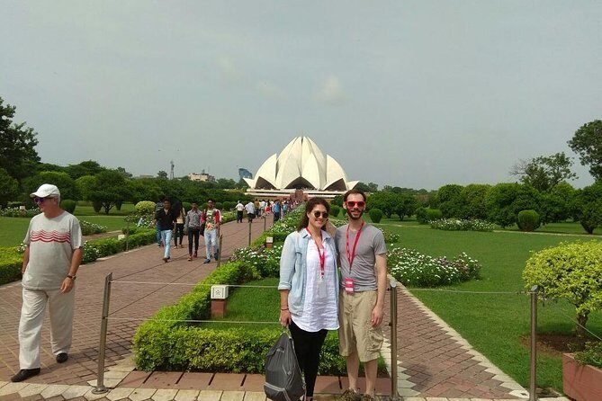 All-inclusive Golden Triangle Tour India with 5 Star hotel - Gurudwara Bangla Sahib: the community kitchen stop you’ll remember