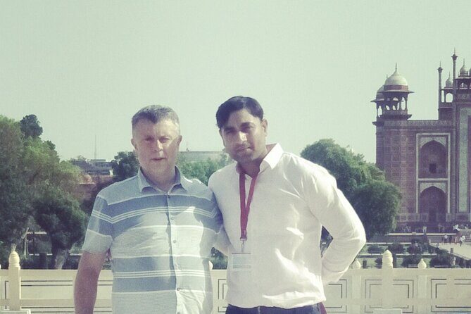 All inclusive - One day tour of tajmahal from delhi by car - Private guide and driver: why the names matter on a one-day trip