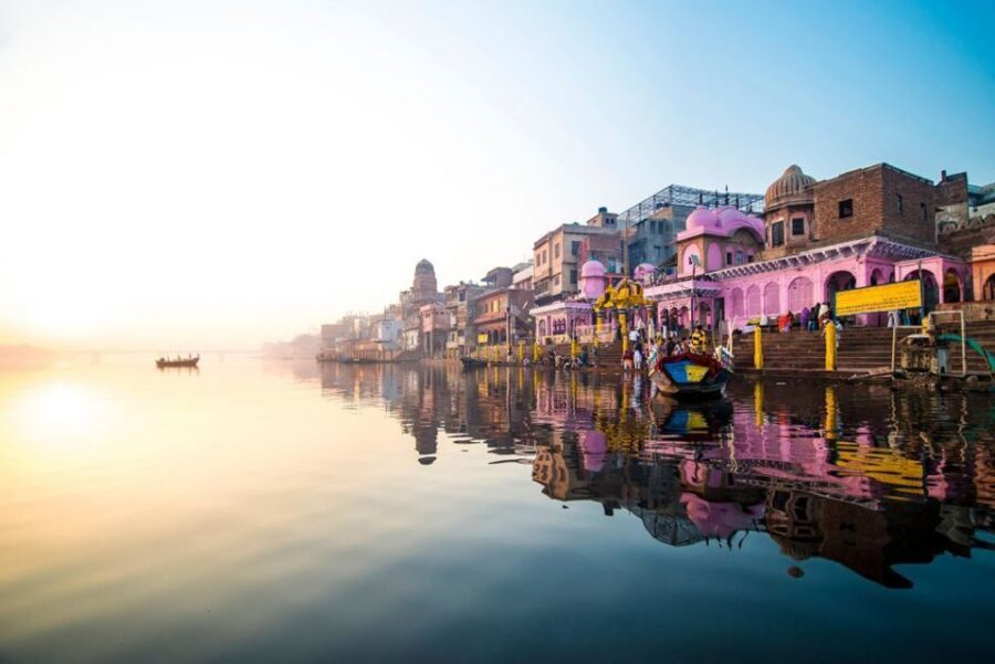 All Inclusive : Private Guided Tour of Varanasi and Sarnath - Dashashwamedh Ghat Ganga Aarti: dusk ritual on the river