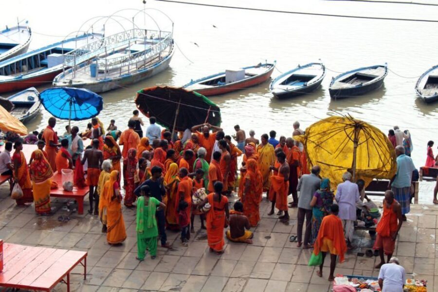 All Inclusive : Private Guided Tour of Varanasi and Sarnath - Ghat hopping: Manikarnika and Assi’s morning rhythm