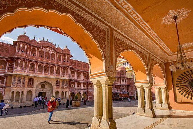 All Inclusive Private Jaipur City Tour with 5-star Lunch & Guide - City Palace: Still Royal, Plus a Museum of Everyday Power