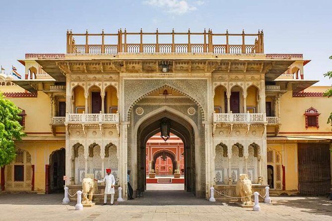 All Inclusive Private Jaipur City Tour with 5-star Lunch & Guide - Jantar Mantar: 18th-Century Astronomy in Stone