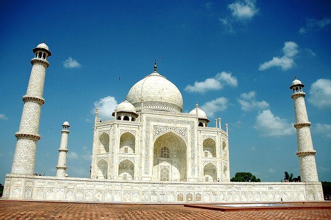 (ALL INCLUSIVE) Private Same Day Taj Mahal Tour from Delhi by Car - Why this Taj Mahal day trip from Delhi feels manageable