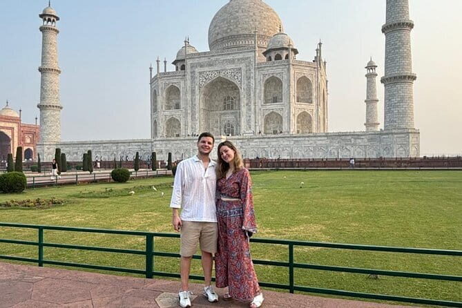 All Inclusive Private Taj Mahal & Agra Tour from Delhi by Car - Price and upgrades: what you should sanity-check before booking