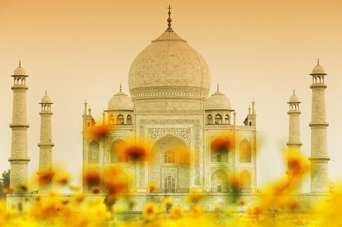 All-Inclusive Private Tour From Delhi To The Taj Mahal - Agra Fort: the Mughal power stop that adds contrast