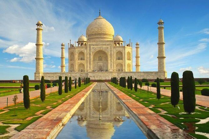 All-Inclusive Taj Mahal, Agra Fort & Fatehpur Sikri Private Tour - Taj Mahal: skip-the-line entry and how to make the most of two hours