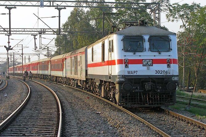 All Inclusive Taj Mahal & Agra Fort Tour from Delhi by Express Train - Agra Fort: the fort stop that actually has time to land