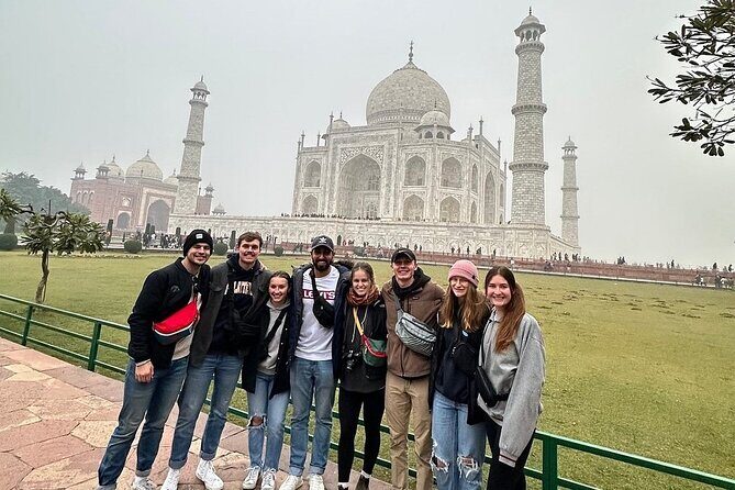 All Inclusive Taj Mahal Private Tour by Car from Delhi - Delhi-to-Agra by private car: the no-stress way to do it