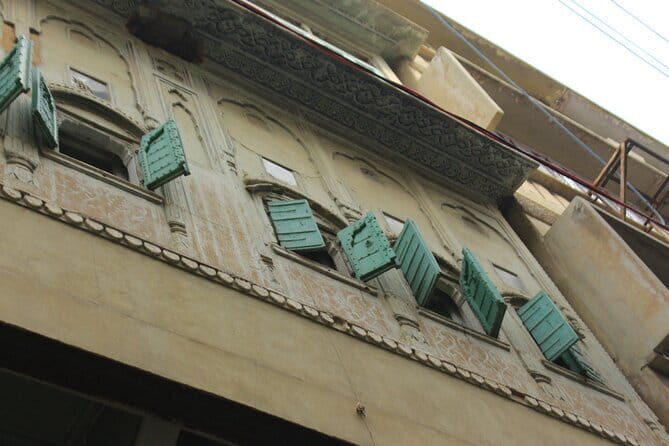 All inclusive Vegetarian Jaipur Food and Heritage Tour - Meeting in Johri Bazar: A Simple Start for a 4-Hour Food Loop