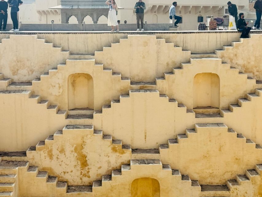 Amber Fort & Jaipur City Tour- Half or Full Day (with Guide) - Panna Meena Ka Kund: the stepwell that cools you down