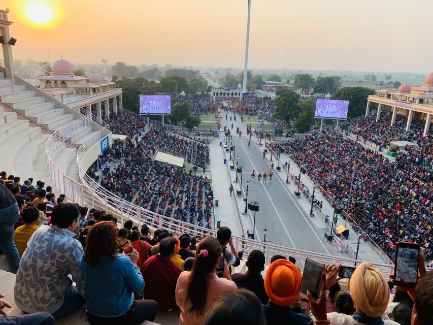 Amritsar : Golden Temple and Jallianwala Bagh Private Tour - The mega kitchen at the Golden Temple: the experience that makes it real
