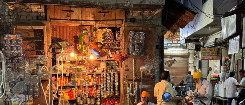 Amritsar Heritage Walk: "Back in Time" - Old lanes toward Baba Bohar: where the city feels lived-in
