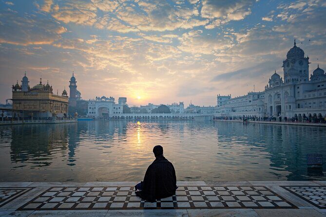 Amritsar Tour (Golden Temple, Jallianwala Bagh & Wagah Border) - Pickup and Meeting Points: The Narrow-Street Reality