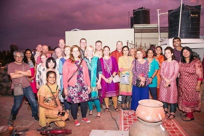 Art & Craft Tour of Bangalore - Your Day’s Craft Menu: Pottery, Cartoon Art, Rangoli, Printing, and Henna