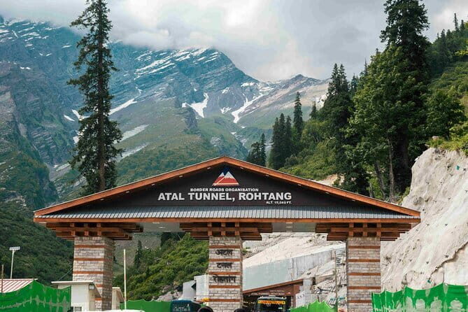 Atal Tunnel Sightseeing Tour Covering Sissu & Solang Valley - Key Things That Make This Tour Work