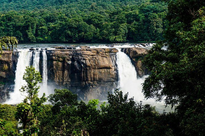 Athirapally Waterfalls from Cochin - How the Kochi-to-Athirapally drive sets the tone