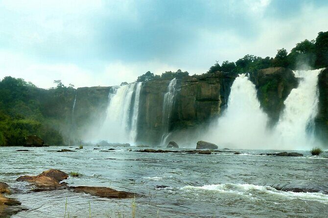 Athirappilly & Vazhachal Waterfalls Private Day Tour from Kochi - Kochi Pickup, A/C Ride, and the Hanging Bridge Stop