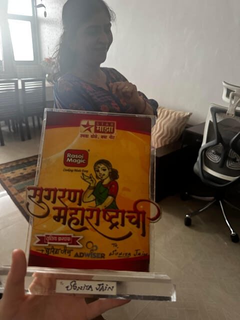 Authentic Mumbai: Home-Cooked Meal with a Local Host - The 2-Hour Flow: Local Snacks, Then a Full Tasting Meal