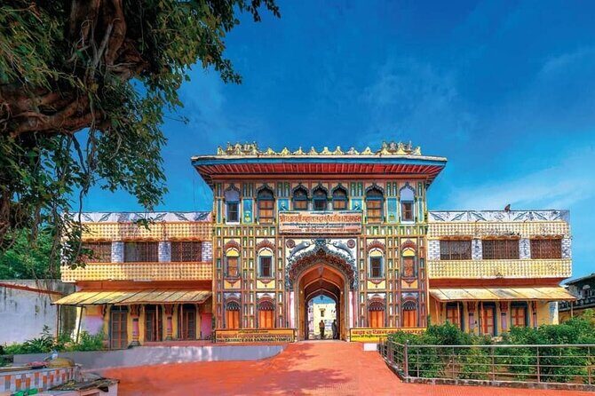 Ayodhya tour in one day - Private & Guided tour - Before You Go: Timing, Footwear, and Food Reality