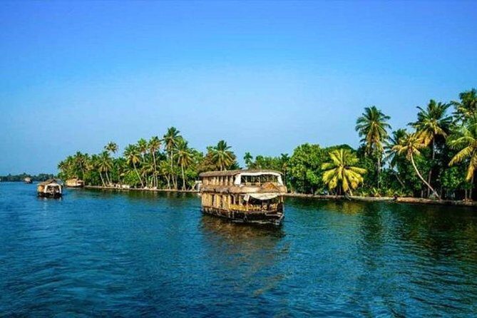 Backwaters of Kerala - Periyar and Thekkady: spices first, then the Jeep safari