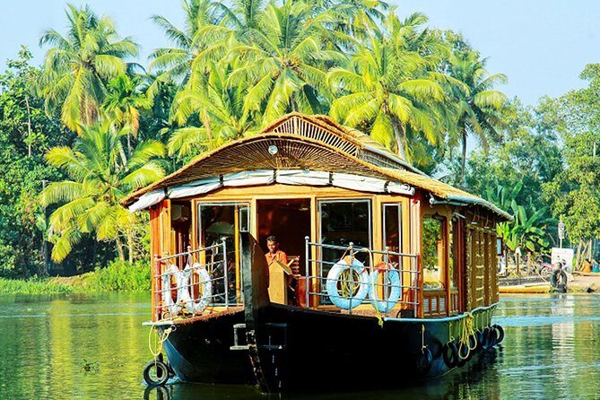 Backwaters of Kerala with Exotic Beaches - Key things to know before you go