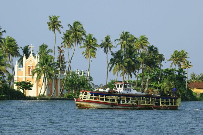 Backwaters of Kerala with Exotic Beaches - Cochin’s guided highlights: palaces, churches, and sea breezes