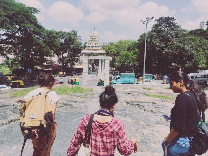 Bangalore: Basavanagudi Walking Tour with Bull Temple - Old Basavanagudi walk: houses over a century old