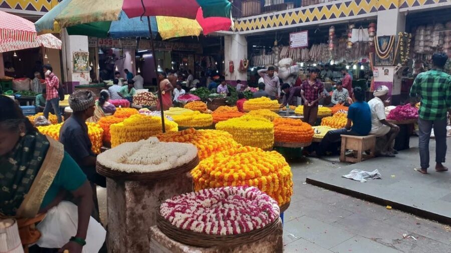 Bangalore : Evening Food Street Walk and Market Visit - Who should book this tour, and who should skip it