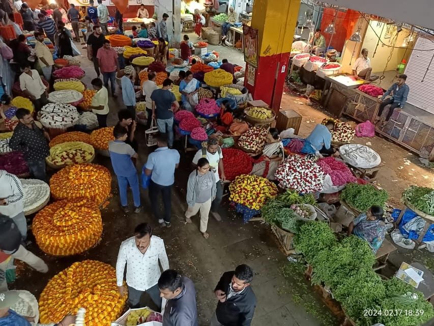 Bangalore- Food street walk and market visit in evening - Your Food Guide (English) Makes the Food Make Sense