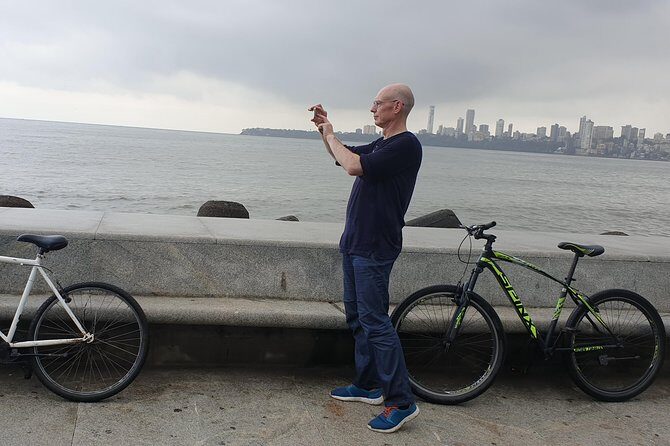 Best Bicycle Tour In Mumbai - Getting Started: The Colaba Meeting Point and Pickup Setup