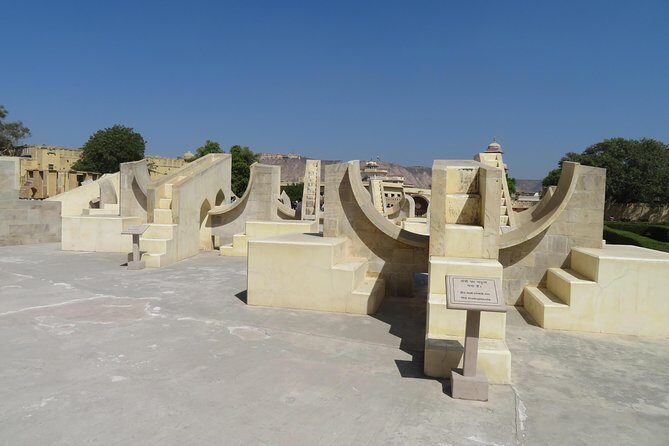 Best of Jaipur 1, 2-Day Private Full-Day Delhi Sightseeing - How a private Jaipur day stays smooth with so many stops