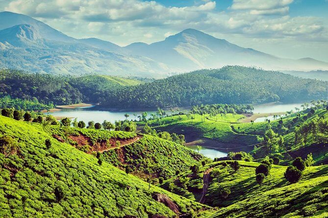 Best of Kerala Tour - Kathakali show night: costumes, makeup, and a classic Kerala vibe