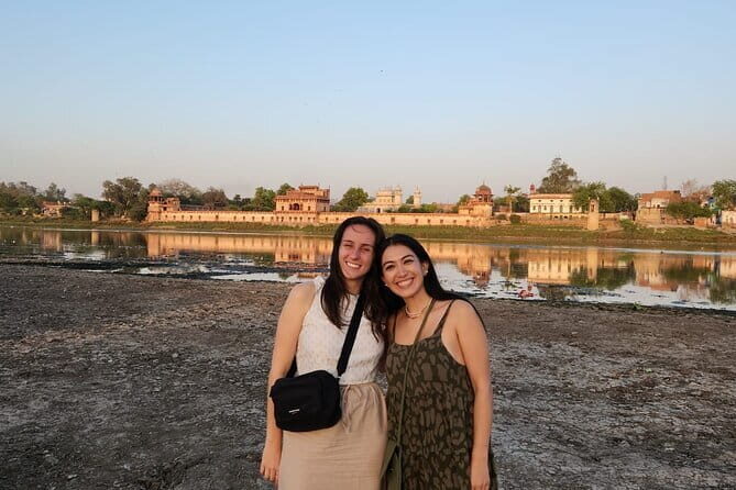 Best Taj Mahal Tour From Delhi - First Stop: UNESCO World Heritage Time on the Way
