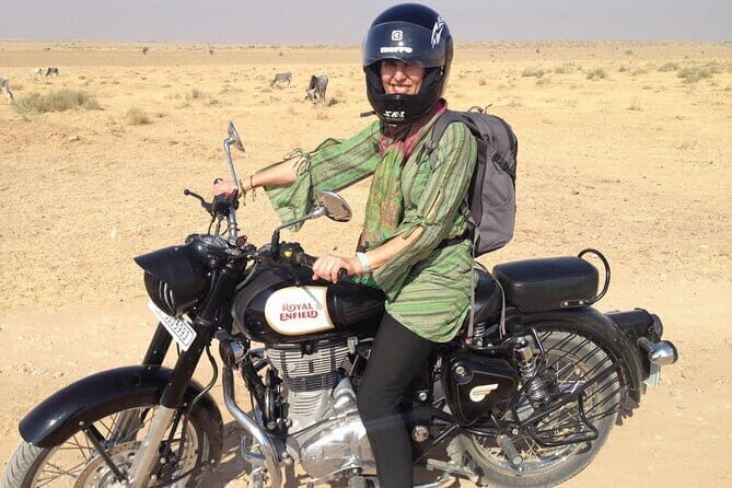 Bike Riders Jaisalmer - Bike Rent In Jaisalmer - Morning bike route: Jaisalmer Fort, Gadisar Lake, and Patwon ki Haveli